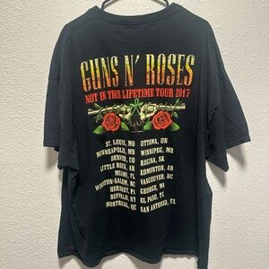 Guns N' Roses Black Tour Tee